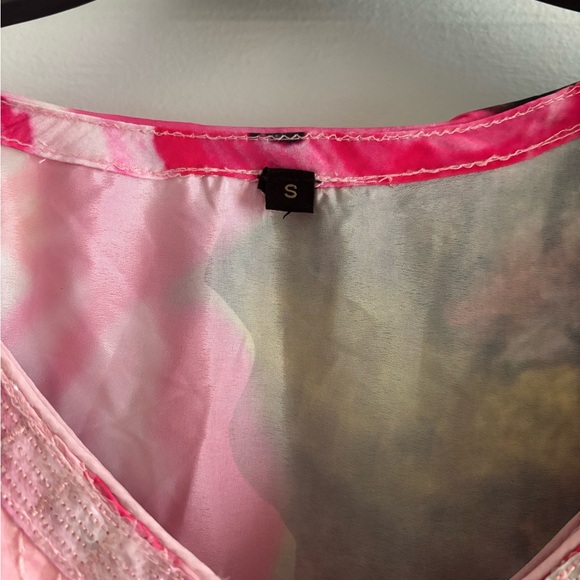 Floral Pink Women's Crepe Silk Kurta Set - Picture 6 of 9